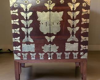 Butterfly Tansu Chest with Shelves
Bid 6. $195