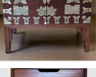 Butterfly Tansu Chest With Drawers
Bid 7 $265