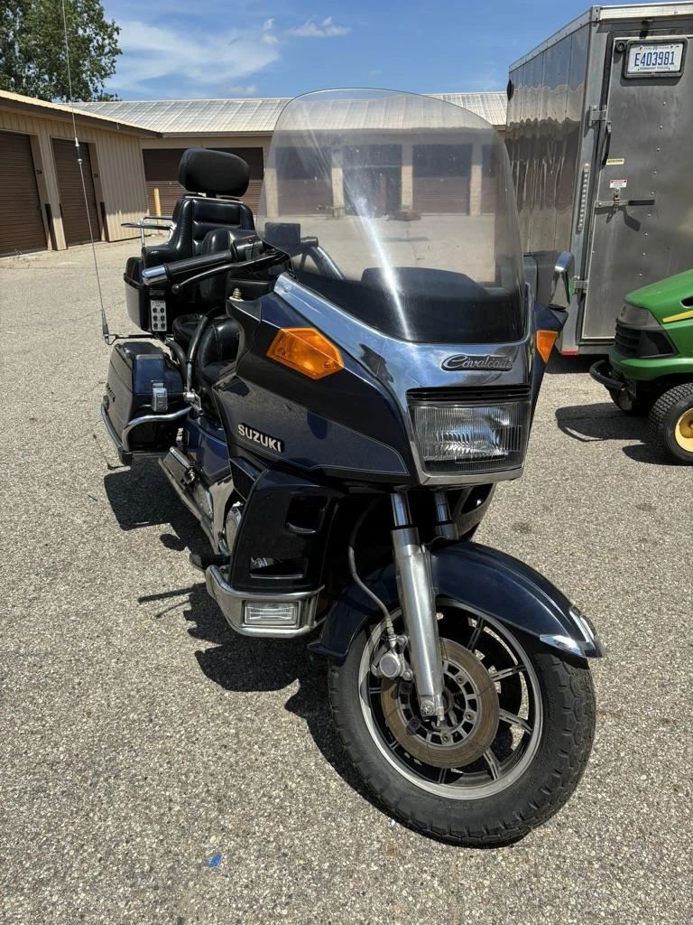 1986 Suzuki Cavalcade LXE - 1400 CC (20,717 Miles)