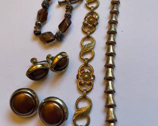 Assortment of Jewelry