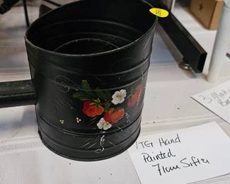 VINTAGE PAINTED FLOUR SIFTER