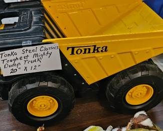 TONKA DUMP TRUCK 