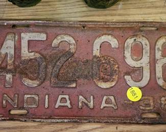 VINTAGE LICENSE PLATE