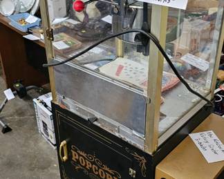 VINTAGE TYPE POPCORN MACHINE