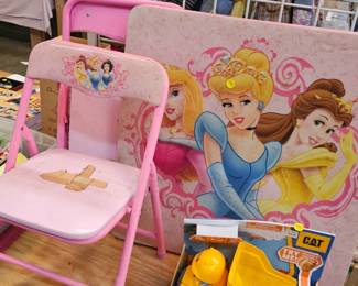 CINDERELLA CHILD'S TABLE AND CHAIRS