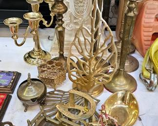 LOT OF BRASS DECOR