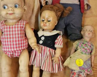 VINTAGE LOT OF DOLLS