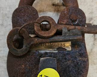 VINTAGE LOCK