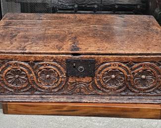 17th/18th century Carved Wood box 