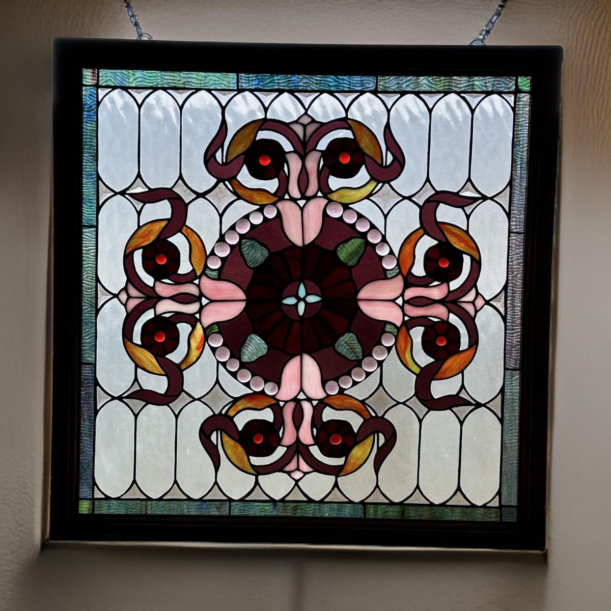 Stained glass art piece - Bid 27. $325