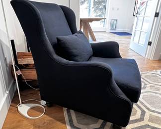 $2975 USD      Pair of Cisco Side Blue Linen/Canvas Chairs JB240-10     Indulge in the luxurious sophistication of the Pair of Cisco Side Blue Linen/Canvas Chairs. These chairs combine the softness of linen with the durability of canvas for a stunning, timeless design. Perfect for any space, these chairs bring a touch of elegance and comfort to your home.
Dimensions: 32 x 36 x 38"H   |  Seat: 22 x 27 x 18"H  |  Arm: 18"H 
Condition: Used in very good condition commensurate with age and use. 
Local pick up Lake Oswego, OR 97035.  Shipping suggestions available upon request.       https://goodbyhello.com/products/set-of-2-side-tables-240-09-need-new-pics-copy?_pos=18&_sid=9845e4c55&_ss=r