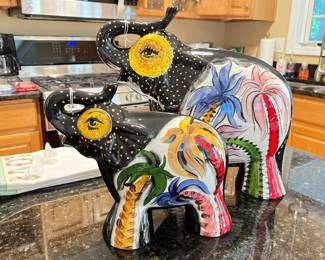 Turov hand painted large and small elephants