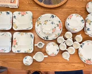 Mikasa Country Classics "Fruit Panorama"