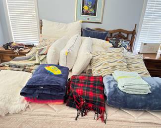 Great Solid Wood King Size Bed, Pillows, Custom Throw Pillows, Pendleton Wood Blanket, Beach Towels, Quilts w/Sham, Needlepoint Bird Pillows