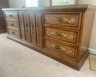 American of Martinsville Italian Neoclassical Tuscan Triple Dresser