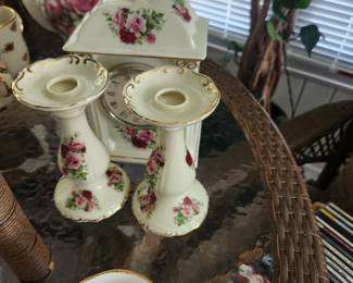 Rose decorative accents