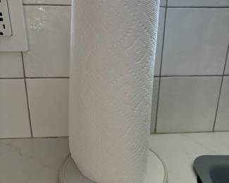 Paper towel holder 