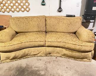 18 Couch$50