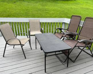 18 Patioset $100