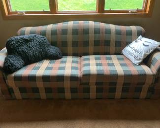 7 Couch$200