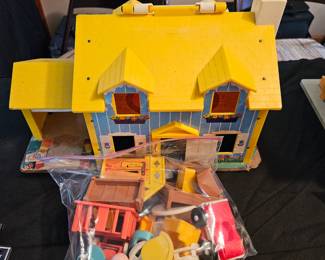 Fisher price little people house