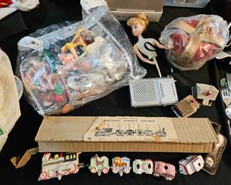 Vintage cake toppers