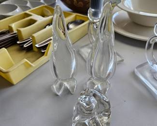 Paperweight figurines