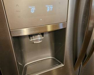 Frigidaire gallery stainless steel refrigerator 