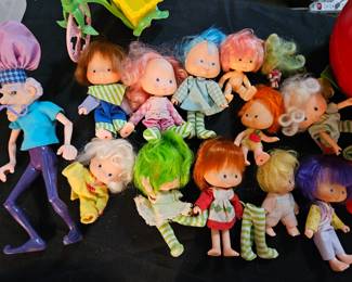 Strawberry shortcake dolls 