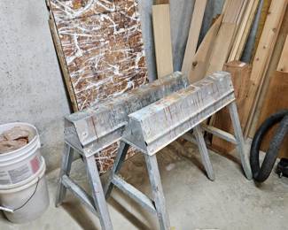 Saw horse set