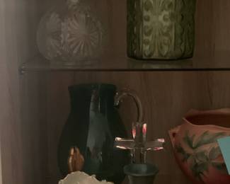 Great selection of home decor items