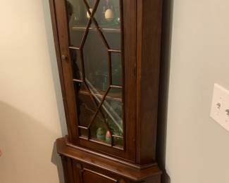 Corner Cabinet Curio