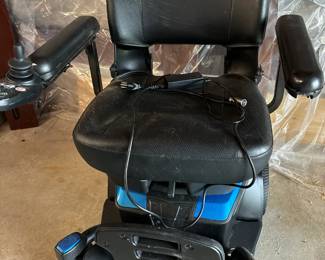 Multiple Electric Mobility Scooters and Mobility Chairs