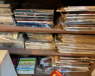 Vintage Popular science magazines, tv guides, comics, and other publications