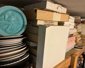 Norman Rockwell and other decorative plates 