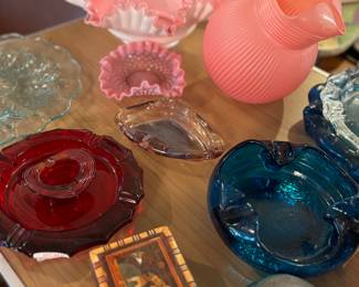 Mid century ash trays and dishes 