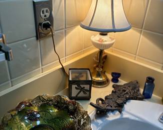 Beautiful Goofus glass bowl with saw tooth rim in excellent condition