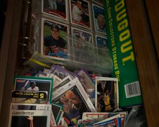 Sports cards (sold as a lot)