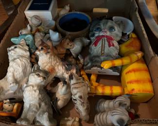 Vintage and mid century cat figurines 
