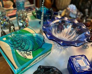 Marbles, clam shell snack set, cobalt blue