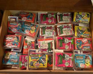 Baseball / sports cards (to be sold as a lot)