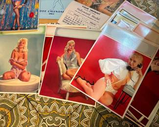 Vintage pin - up girls, calendars, photos
