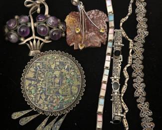 Stunning vintage jewelry