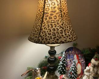 Chettah lamp