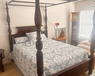 Queen size for poster bed