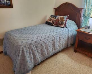 2 beds available both the same