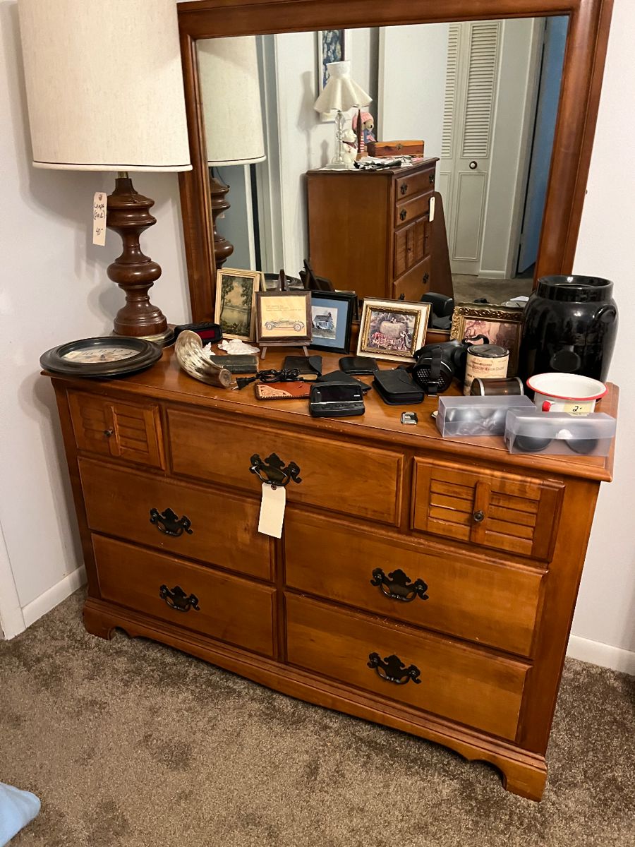 Estate Sale with Vintage in Little Rock, AR starts on 6/28/2024