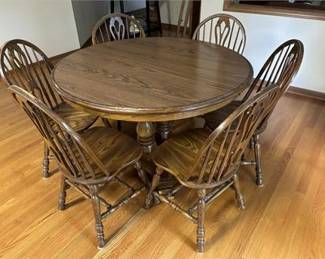 Cochrane Glen Oak Collection Dining Set