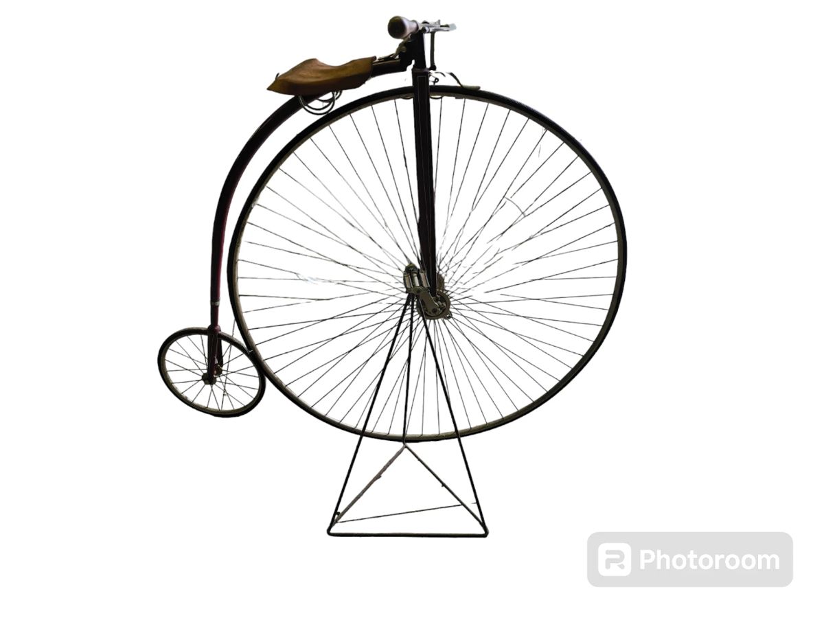 Penny Farthing bike 1800s