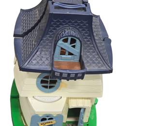 Hasbro Haunted house